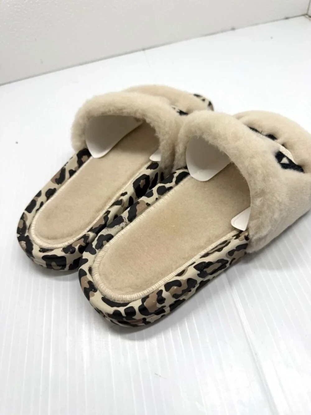 APL Shearling Slide Sandals Womens 8 Leopard Fur Logo Cozy Luxe Comfort Slip